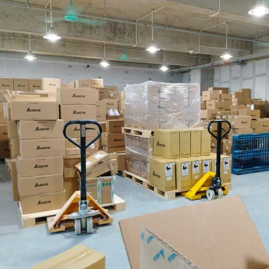 Ms300 Series Delta Inverter Vfd7A5/11Ams21Ansha Single-Phase 220V High Frequency Machine Brand New
