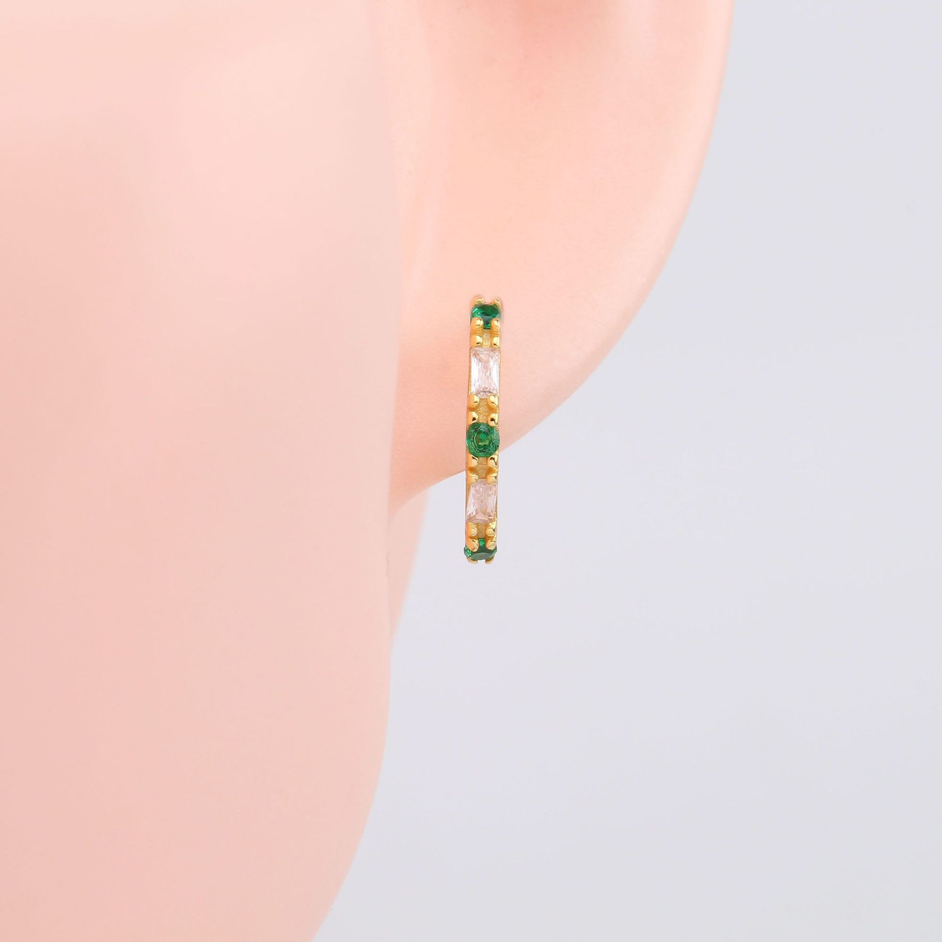 White Gold Plated, Gold Plated Plating Material Zircon Inlay Material 1 Pair 925 Sterling Silver Zircon Round Earrings