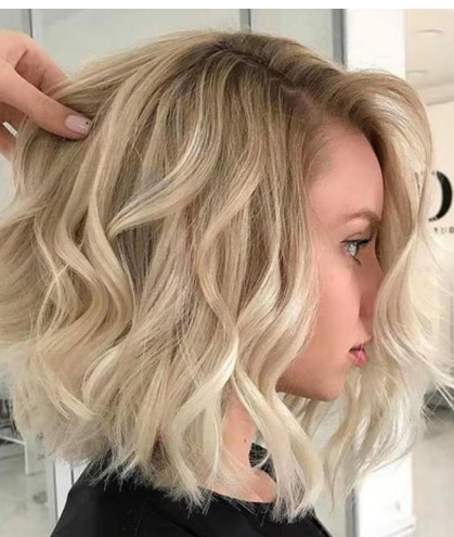 アマゾン越境新製品ウィッグヨーロッパとアメリカの女性の斜め前髪ショートカーリーヘアビッグウェーブウィッグメーカー在庫あり|undefined