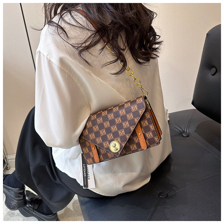 Women's Crossbody Bag Personalized Small Square Shoulder Bag_voghion.com