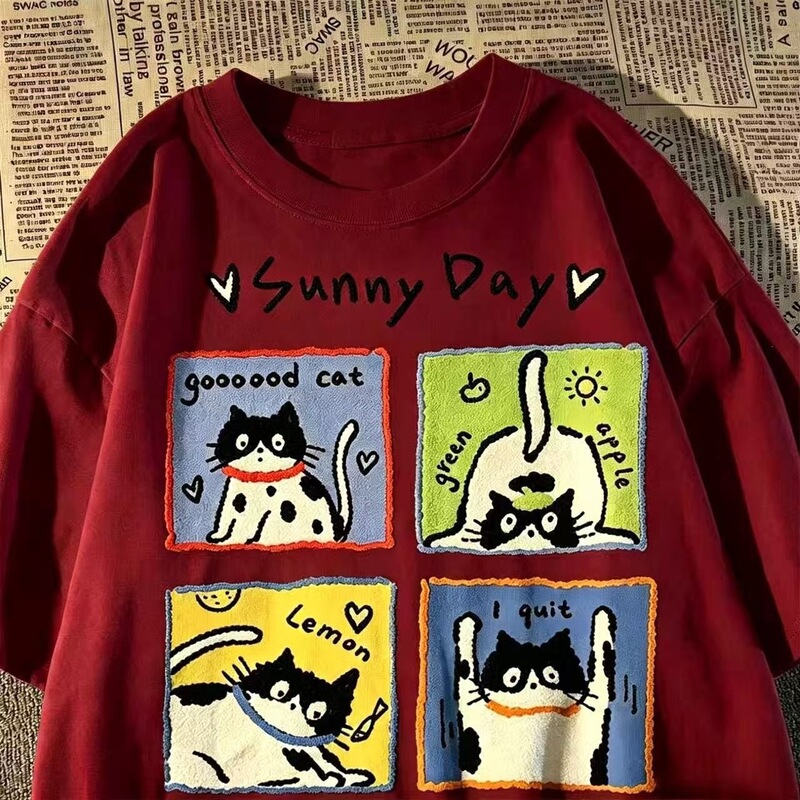 Japanese-style cartoon yellow duck and cat short-sleeve t-shirt, unisex, loose fit, summer ins high street couple's half-sleeve top Japanese-style cartoon yellow duck and cat short-sleeve t-shirt, unisex, loose fit, summer ins high street couple's half-sleeve top