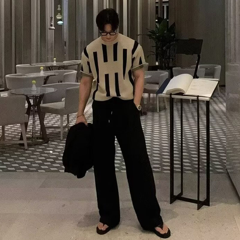 Verano nueva camiseta de manga corta para hombres hielo delgado rayas de negocios de moda casual camiseta comercio exterior al por mayor transfronterizo