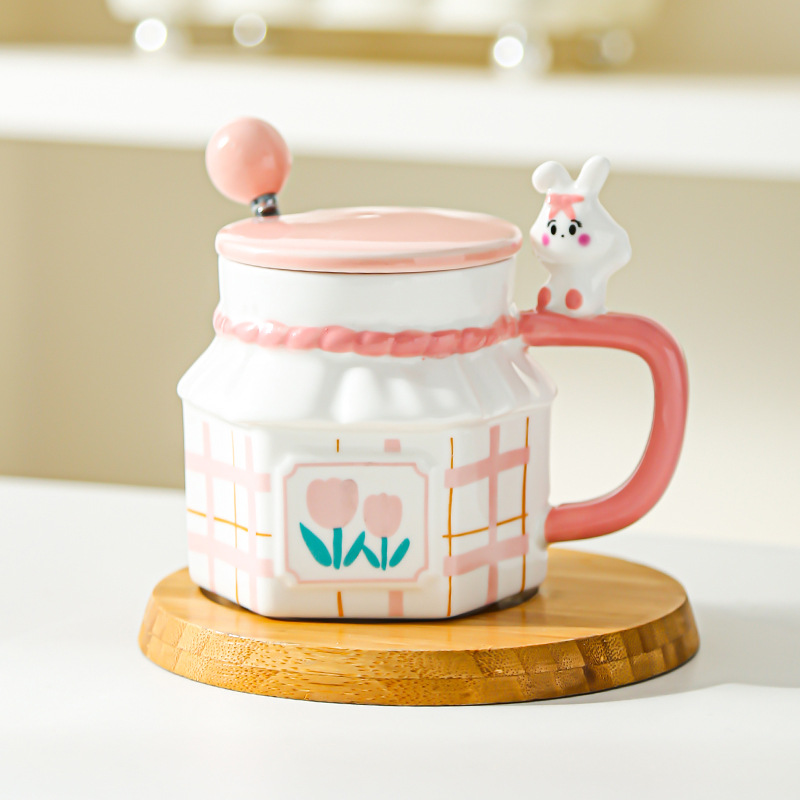 Taza de pareja de flores de conejo de tulipán Taza de cerámica de oficina de alto valor creativo Taza de café con tapa