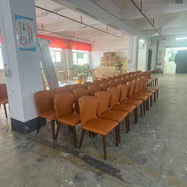 佛山现代简约酒店餐厅工程科技皮艺靠背碳素钢底架休闲椅餐椅实木