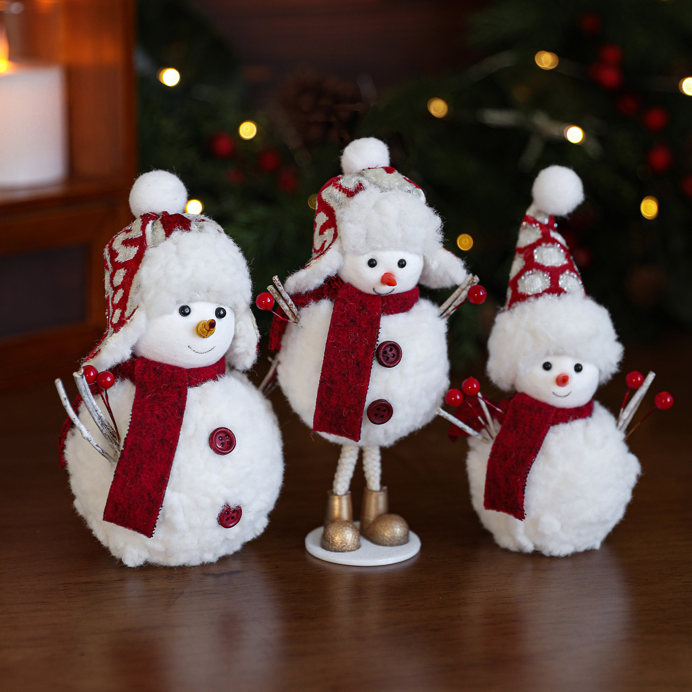 Espuma de peluche de Navidad muñeca de nieve decoración de escritorio bufandas rojas encantadoras muñecas ventanas de decoración de atmósfera