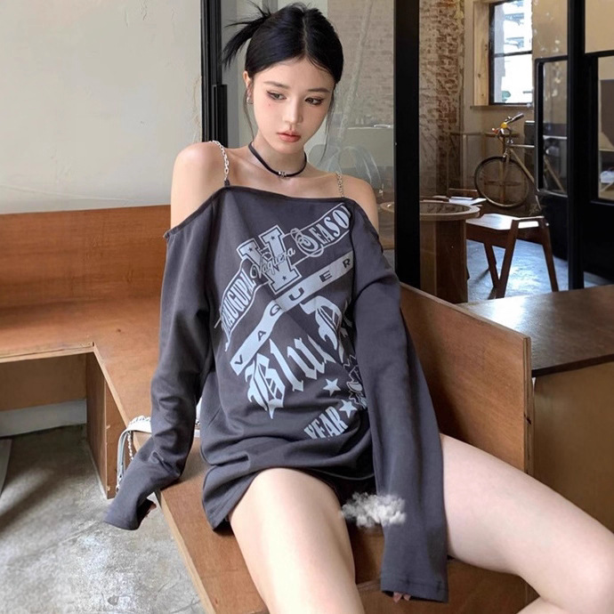 Ins Pure Desire Sexy Design One-Shoulder Iron Chain Off-Shoulder Long-Sleeved T-Shirt for Women Autumn New Sexy Long-Sleeved Tops for Women