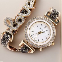 LOVE镶钻闪亮手链手表女石英手表手链手表wristwatch精致计时