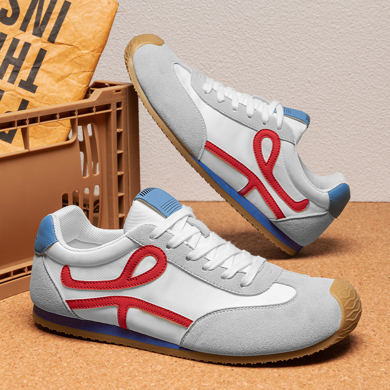 Designer Style 2026 Spring/Summer Thick-Soled Suede Breathable Sports Shoes with Unique Laces, Hong Kong Style Runway Men's Shoes