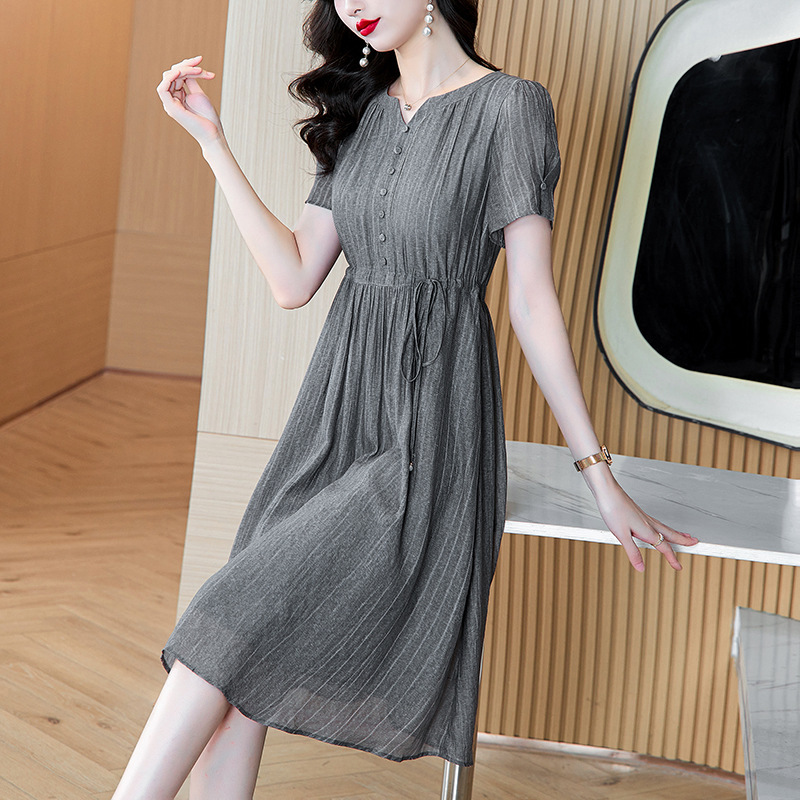 High-End Silk Dress for Women 2025 Summer New Fashion Age-Reducing Lace-Up Waist Slimming Look Mid-Length Skirt