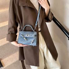 �߼��|�Еr�аٴ�����С����Ů��2026�����¿����б��P�����