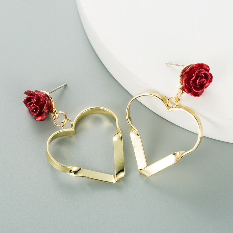 Korean Hollow Heart-shape Rose Earrings Wholesale display picture 5