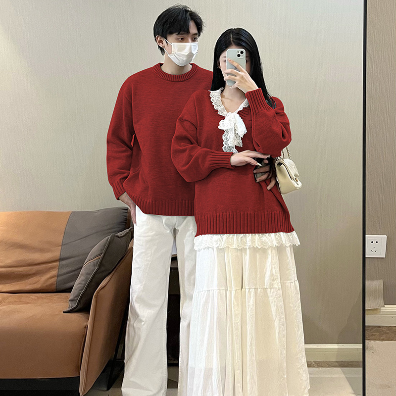 2024 년 가을 겨울 설날 게으른 스타일 커플 레이스 레드 긴 소매 최고 남녀 한국 스웨터