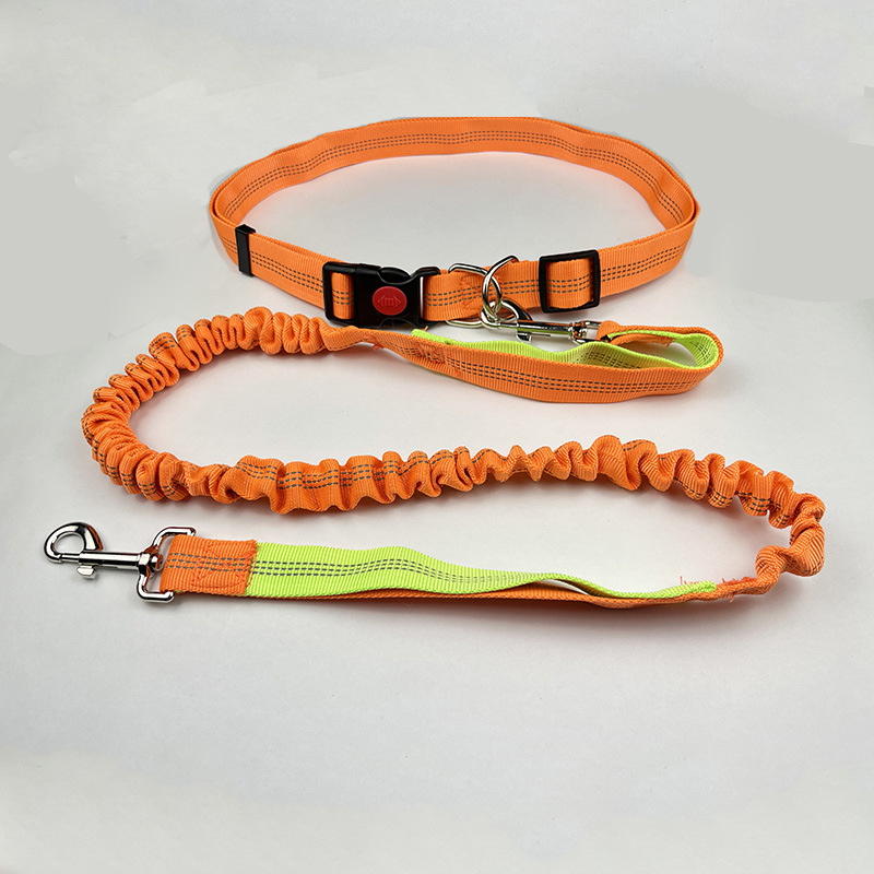 형광 녹색이 가미된 오렌지색