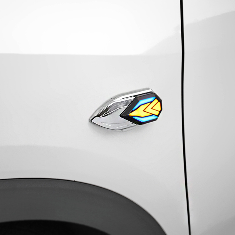 Luz de giro del coche modificado LED luz diurna luz guardabarros luz lateral del coche luz lateral luz que fluye Luz