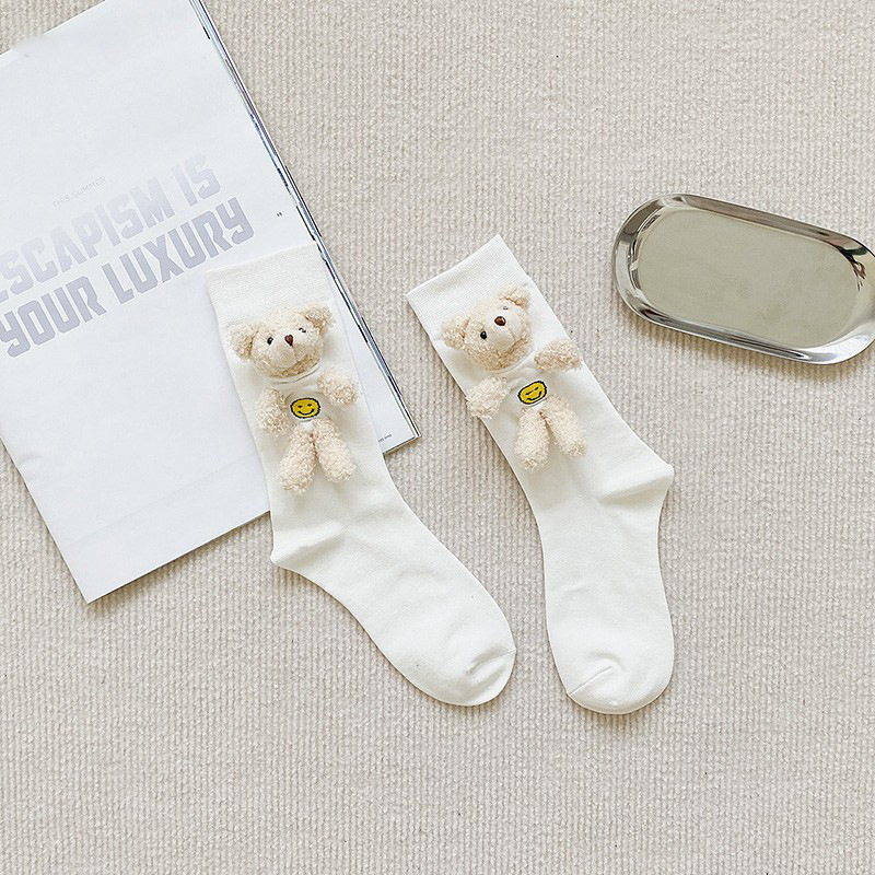 Calcetines de mujer primavera y verano color caramelo tridimensional nueva moda calcetines europeos mujeres ins lindo oso tridimensional calcetines estilo coreano