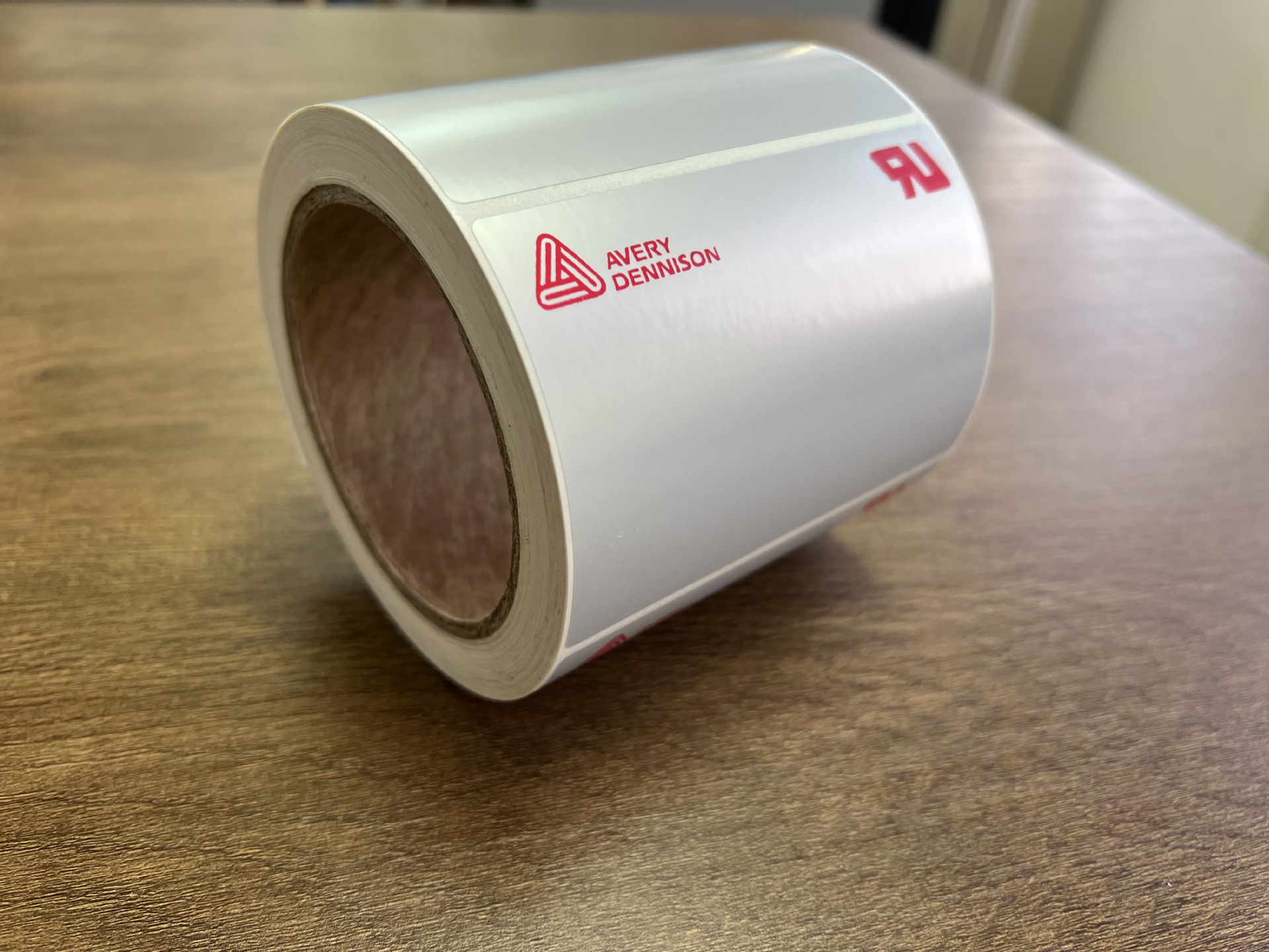 盐城FASSON-72826聚酯标签102*75单排R4套充复合印刷双面模切标签