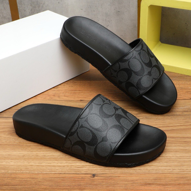 검은 색 슬리퍼