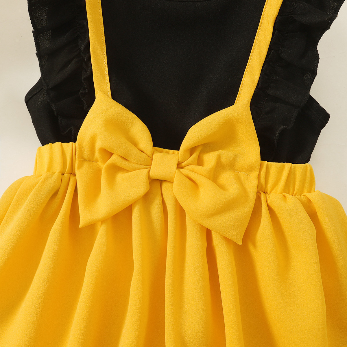 Las niñas de verano 2023 nuevo estilo coreano popular sin mangas costura encaje color sólido niña vestido lindo