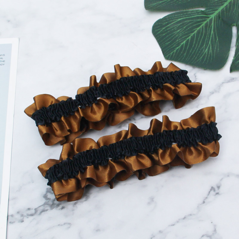 브라운 베이스 + 블랙