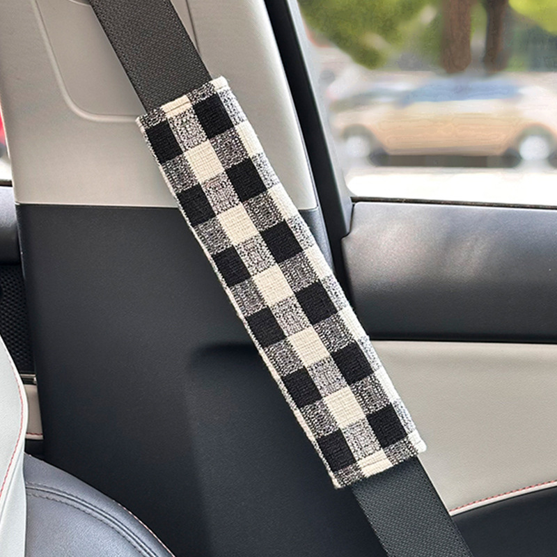 ブルーレイン シンプルな安全ベルト ショルダープロテクター かわいいチェック柄 車用 快適な首を締め付けないショルダープロテクター インターネットセレブ 車内用品|undefined