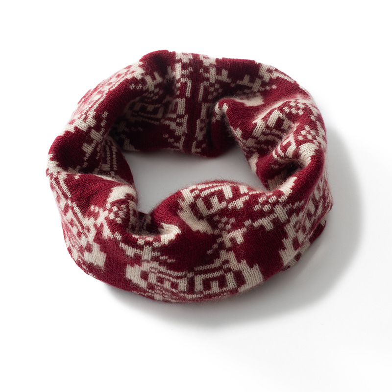 Lakasa Autumn and Winter Cashmere Neck Warmer for Women, Warm Neck Protector with Double Floral Pattern, Fashionable Cashmere Knit Scarf for Ladies