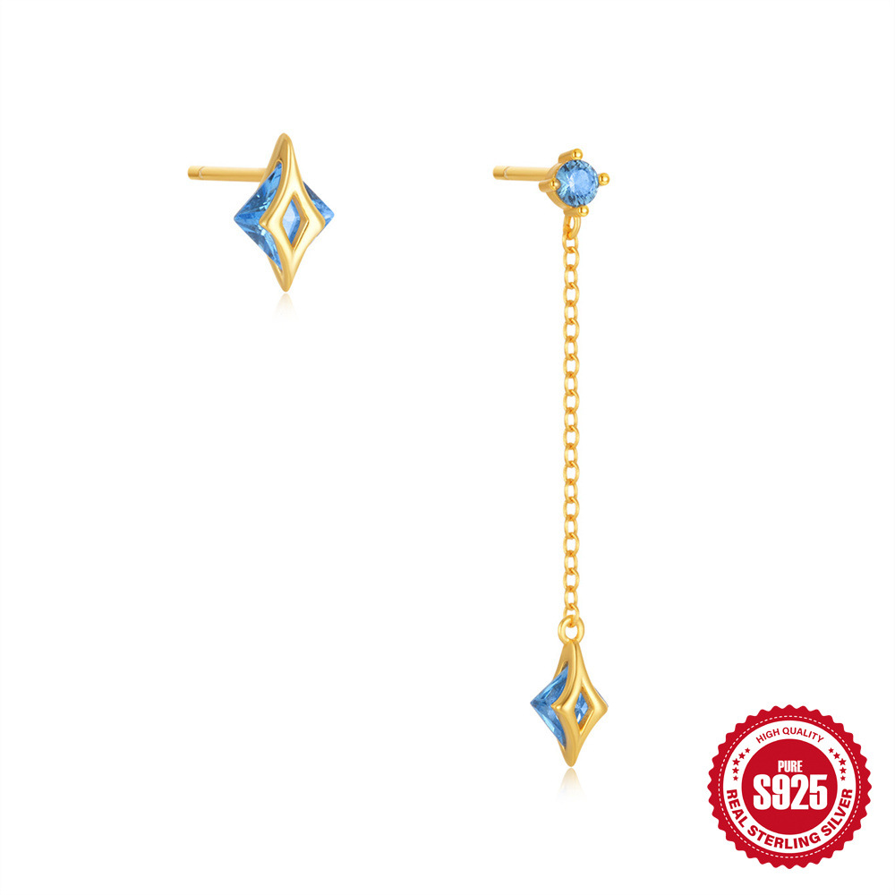 Estrella dorada de cuatro aristas