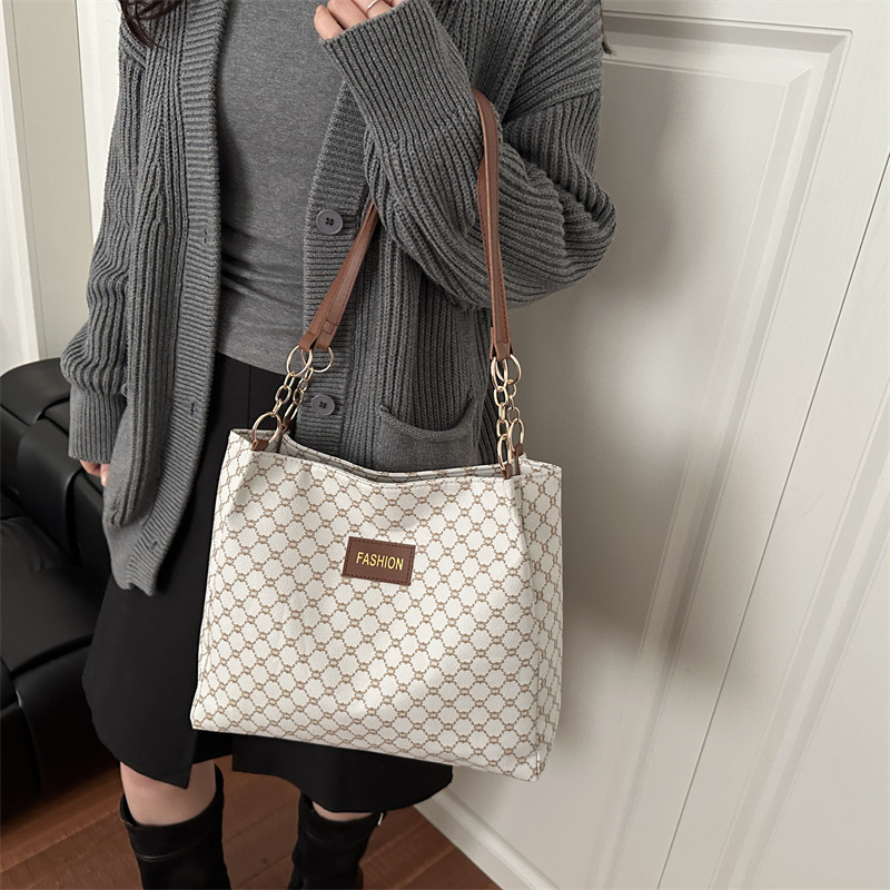 Cross-border damas retro moda pu mochila de cuero suave de transporte de gran capacidad bolsa de mano es ideal para el uso diario