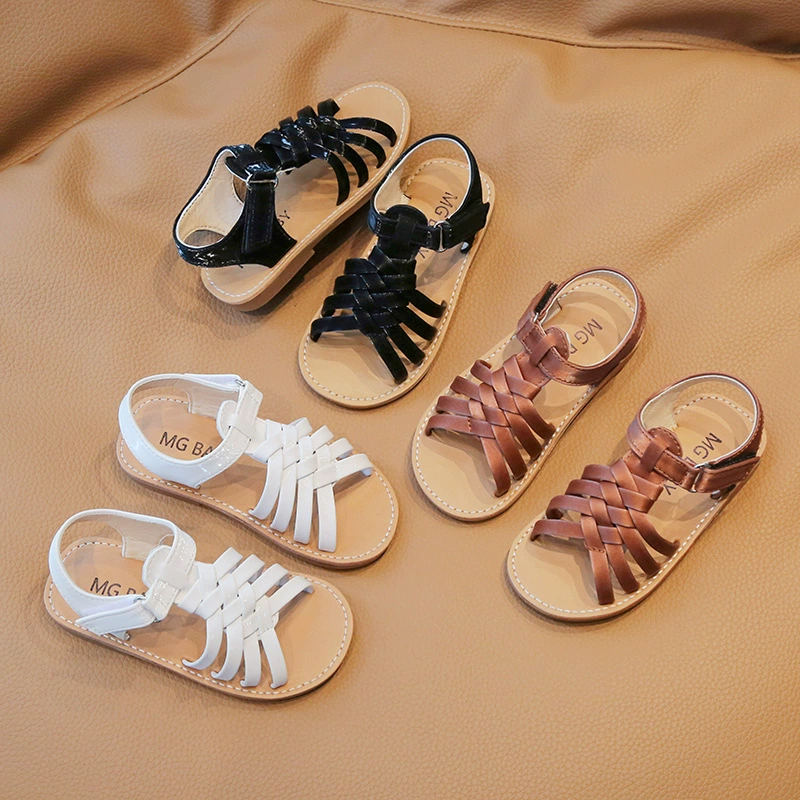 Детские плетеные сандалии для мальчиков и девочек, летняя новинка 2025 года, модная повседневная обувь, школьная обувь, открытые сандалии на мягкой подошве, пляжная обувь