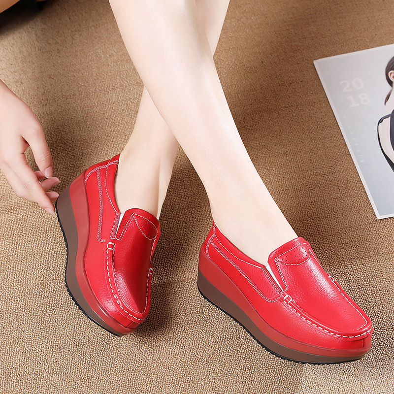 Cross-Border New Large-Size Sports Shoes for Women, Korean Style Thick-Soled Rocking Shoes, Genuine Leather Slip-On Wedge-Heeled Casual Mom Shoes Cross-Border New Large-Size Sports Shoes for Women, Korean Style Thick-Soled Rocking Shoes, Genuine Leather Slip-On Wedge-Heeled Casual Mom Shoes