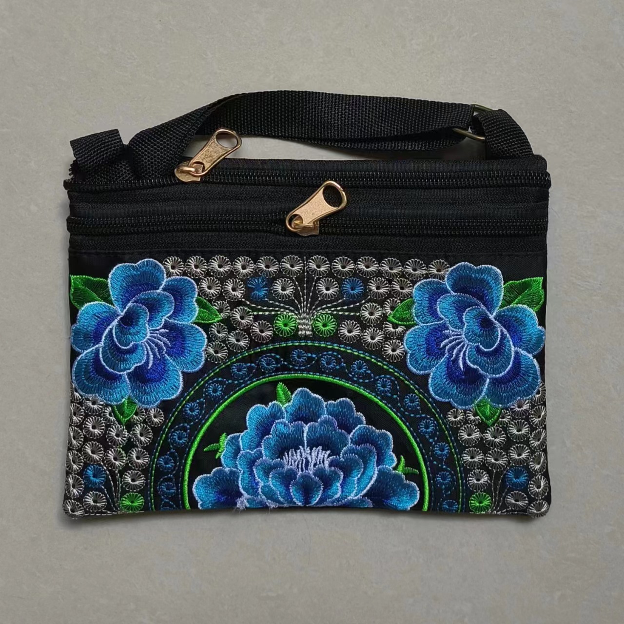 Flor de manzana azul