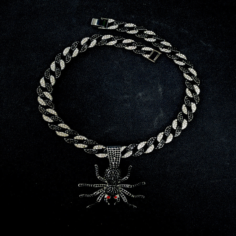 Black Spider Cuban Men's Ins Hip Hop Accessories Small Design Sense Collar Chain Dark and Dominant Necklace_voghion.com