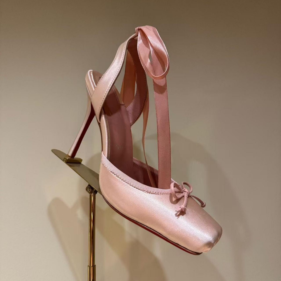 Guangzhou Classy Leather-Soled Women's Shoes Fashion Catwalk Satin Ribbon Toe Waterproof Platform Stiletto Heel Ballet Bow Sandals