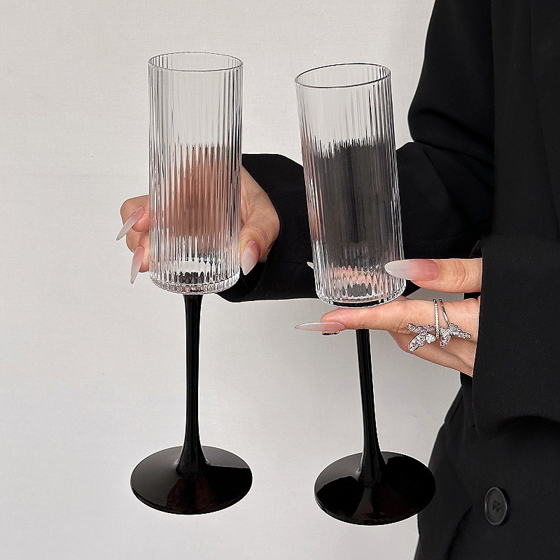 [세로무늬] 블랙 줄기 스트레이트 샴페인 글라스 - 2개
