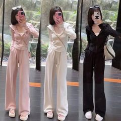 洋気減齢はやせているファッションのスポーツスーツの婦人服の早春の新型の帽子の衛衣のワイドレギンスのズボンの怠惰な2つのセットを現します。