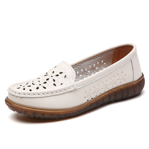  New Cowhide Croc Shoes Women's Summer Fashionable Outerwear Versatile Hollow Breathable Large Size Middle-aged and Elderly Mom Sandals