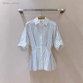 2026春季新款 时尚气质 帅气休闲 利落竖条纹短袖翻领收腰衬衫