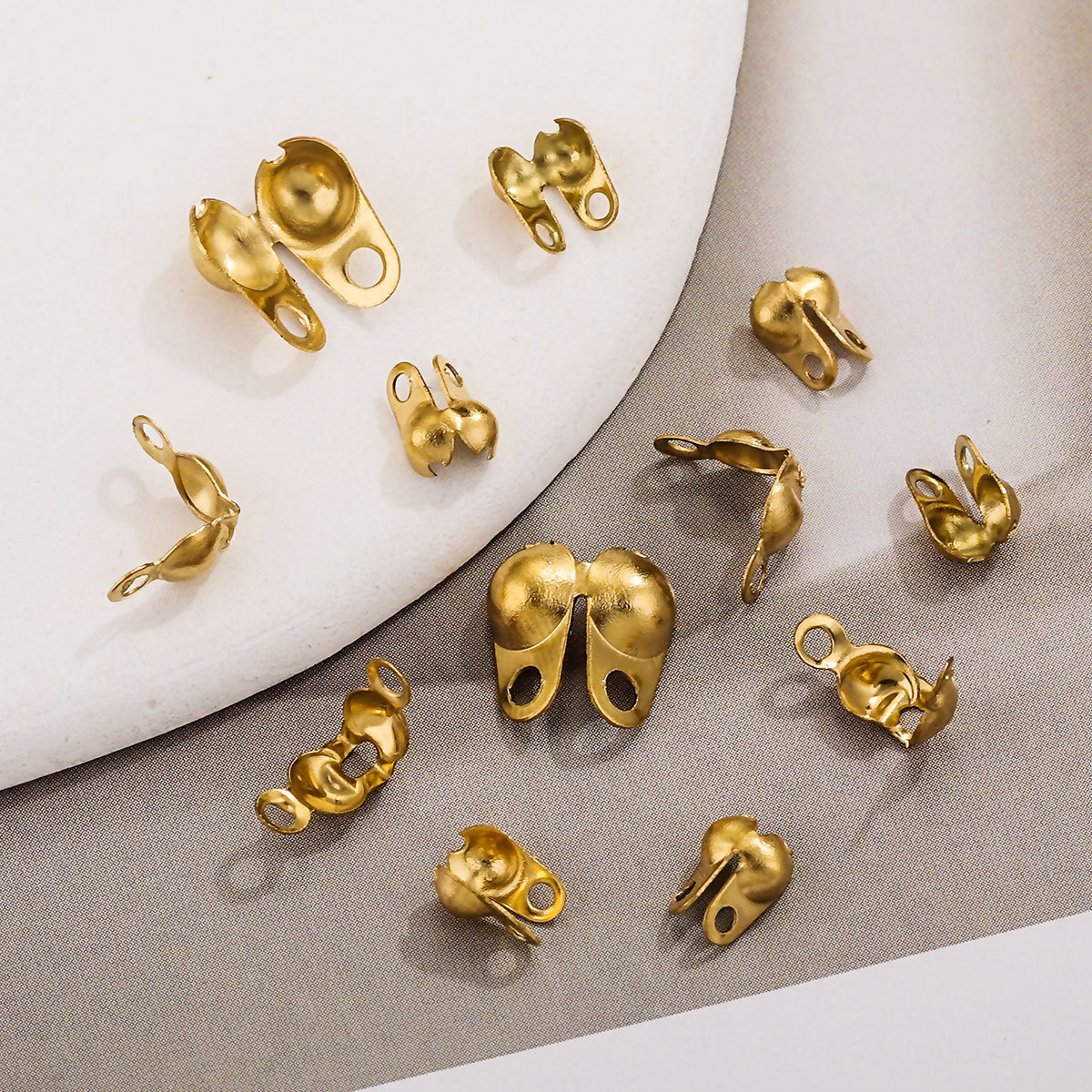 Acero inoxidable con retención de color al vacío, hebilla de cuentas chapada en oro, hebilla de cadena de cuentas de acero de titanio, collar de perlas, hebilla de cuentas de Baotou, joyería de bricolaje