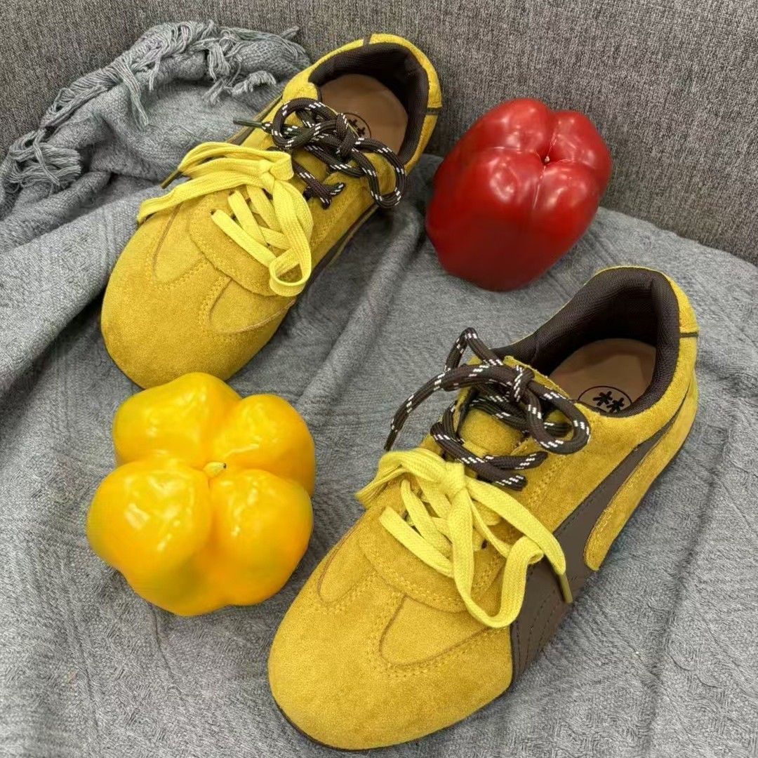 Shoelaces with hidden heel