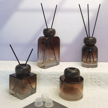 28���ٗl������޹ƿ��ľ�w����ˮ����ƿ��޹ľ�w�F؛�҃���޹ľ�w