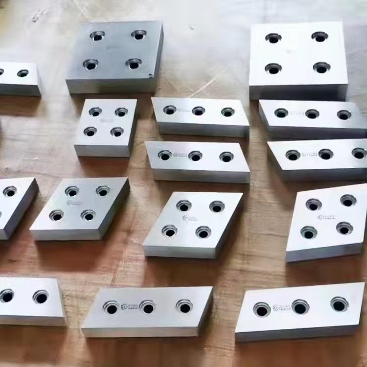 撒碎机刀片 粉碎机刀片 剪切机刀片 剪断机刀片 镶合金刀片