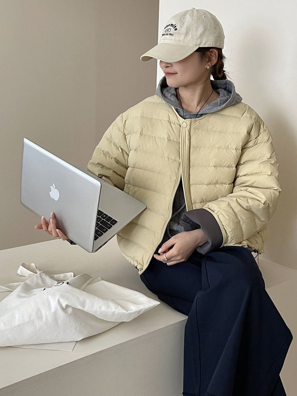 撞色圆领羽绒服女短款2025冬季甜美韩系小个子白鸭绒保暖排骨外套|undefined