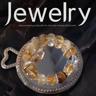 ��Ȼ�S�����@��Ů���ִ����һ���ؔ���\�����I�S�l��ˮ�����