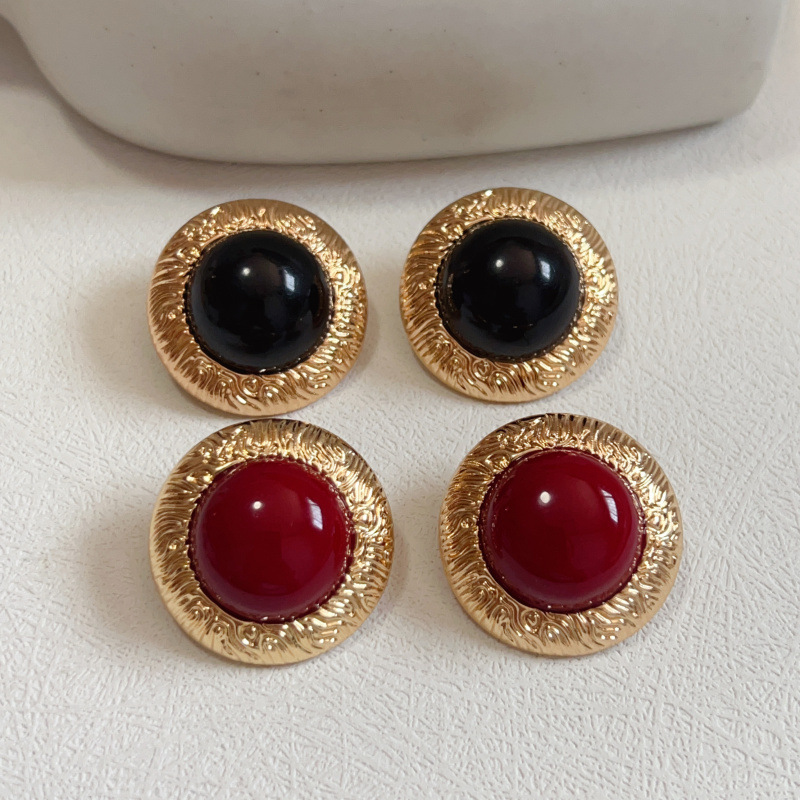 retro earrings