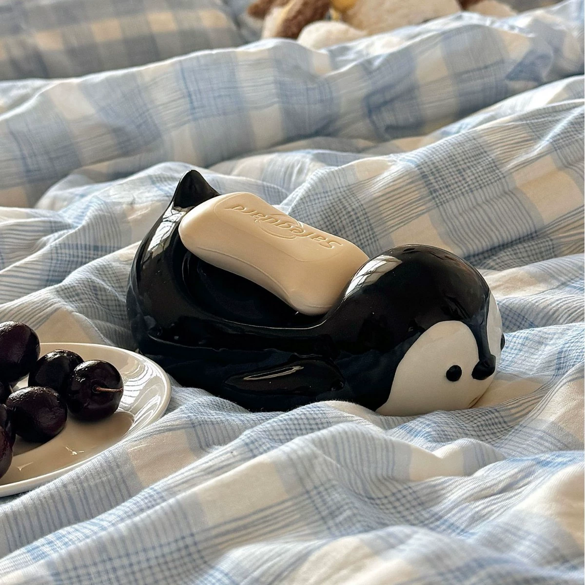 High quality cute ceramic automatic drying rack, soap holder, storage system