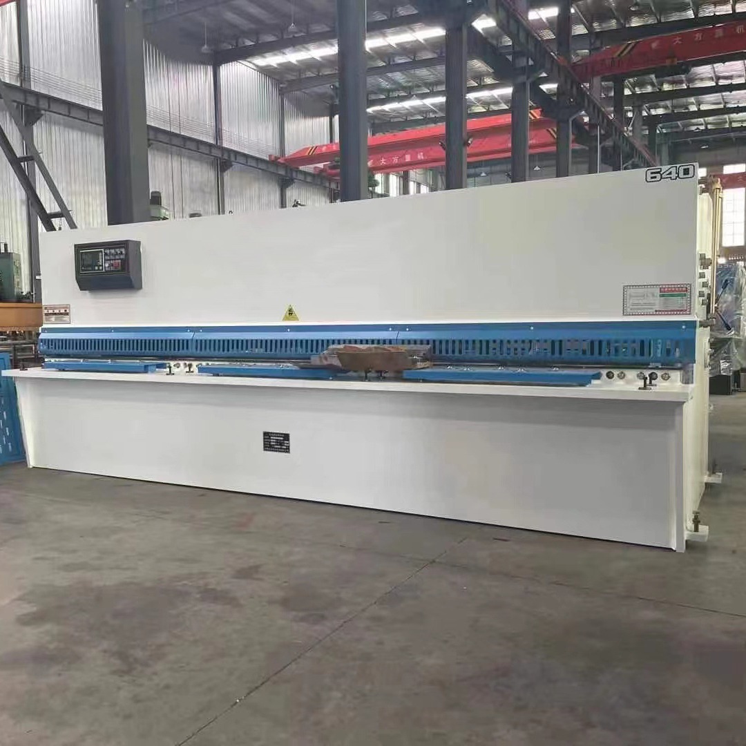 供应数控液压摆式剪板机   QC12K-6X3200