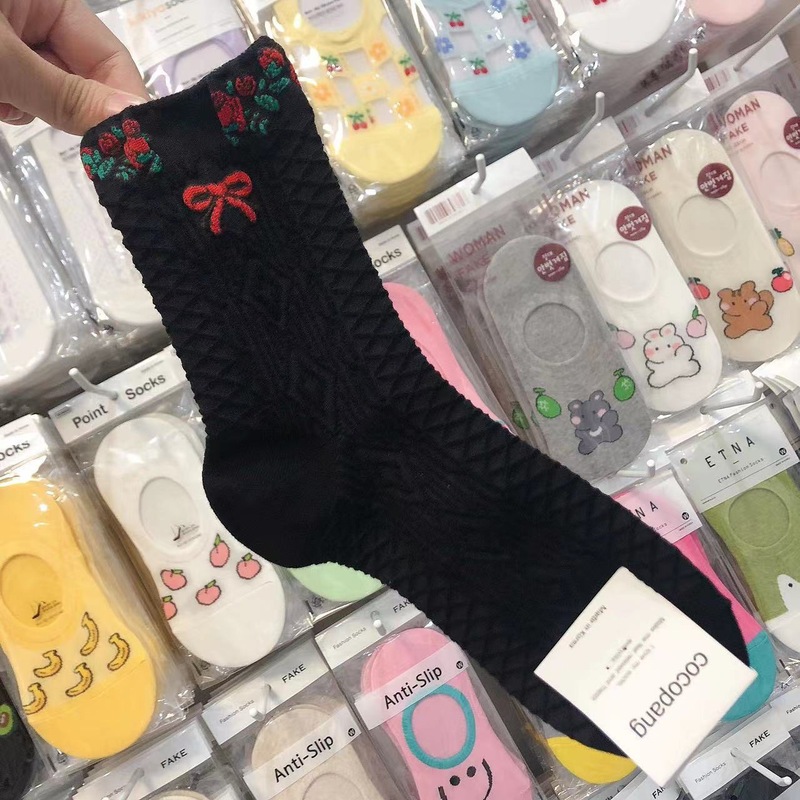 韩国产袜子东大门新品复古菱形格蝴蝶结花朵甜美风女袜棉袜中筒袜|undefined