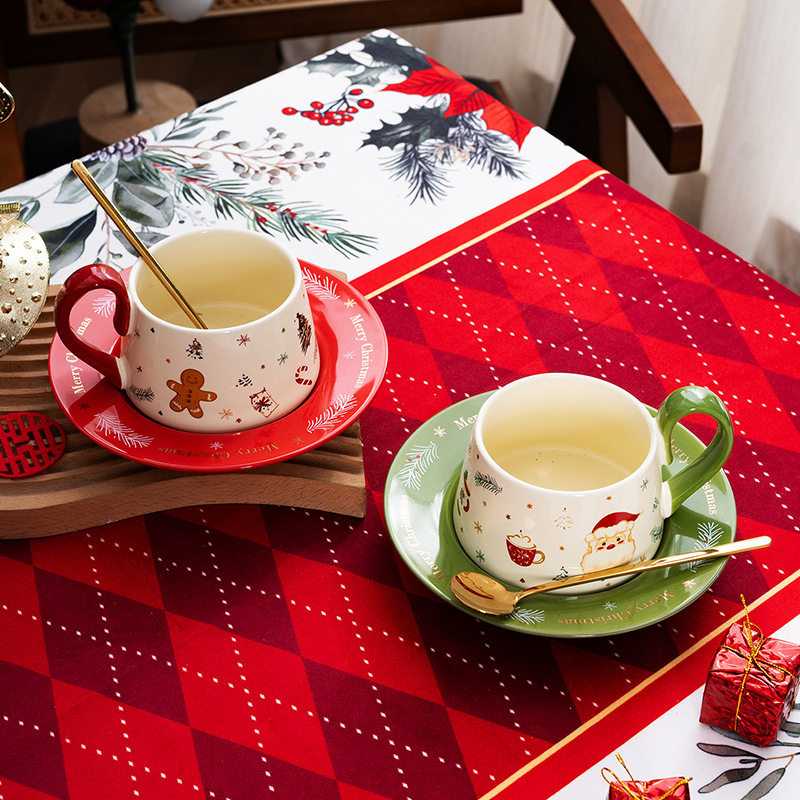 Christmas Atmosphere Ceramic Coffee Cup and Saucer for Home Afternoon Tea Latte Art Latte Cup for Friends and Besties Gift Box
