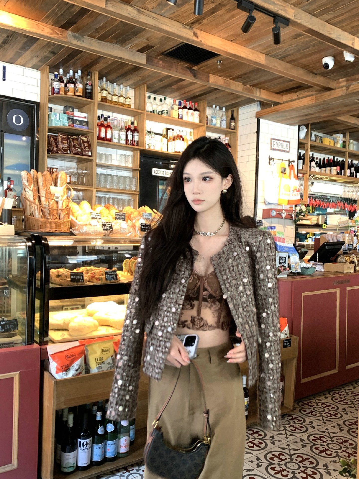 Amor brillante otoño y invierno nuevo lujo brillante esferas bordadas chaqueta de la industria pesada de la mujer esquina dulce hermana pequeña abrigo corto de viento fragante