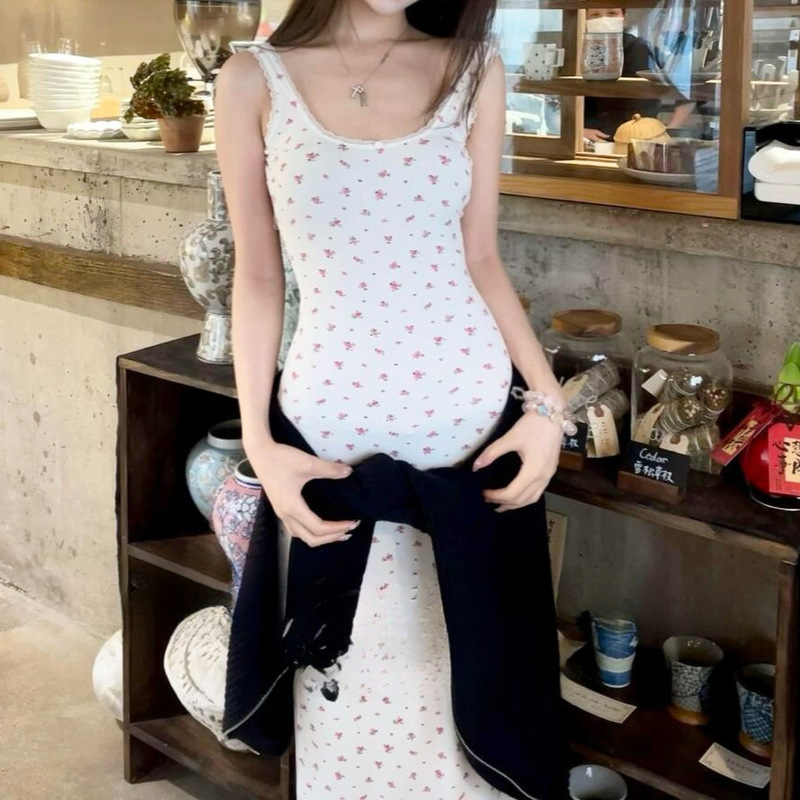 (Now) Yi Mengling's Same Style Skim Lace U-Neck Elastic Thread Large Backless Floral Suspender Long Skirt Dress