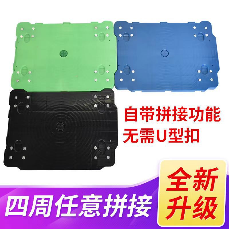 亀の車の台車はトラックのワゴンの手押し車を引っ張ります。